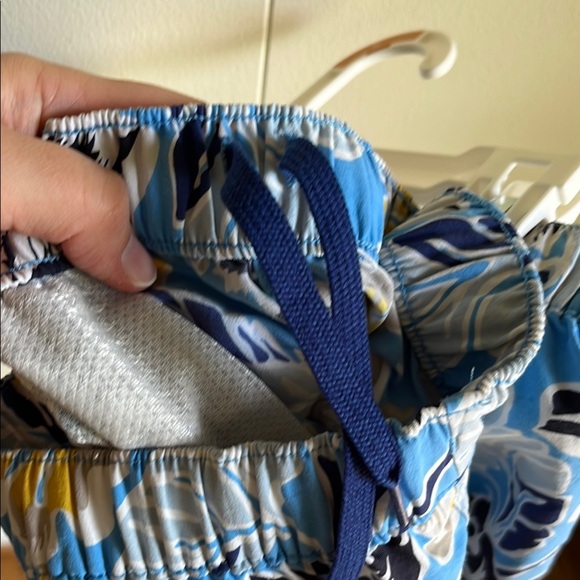 Patagonia Yellow Barely Baggies Manoa Skipper Blue Beach Athletic Shorts Sz XS - Picture 7 of 7